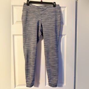 Women’s Old Navy Active 7/8 Mid Rise Leggings